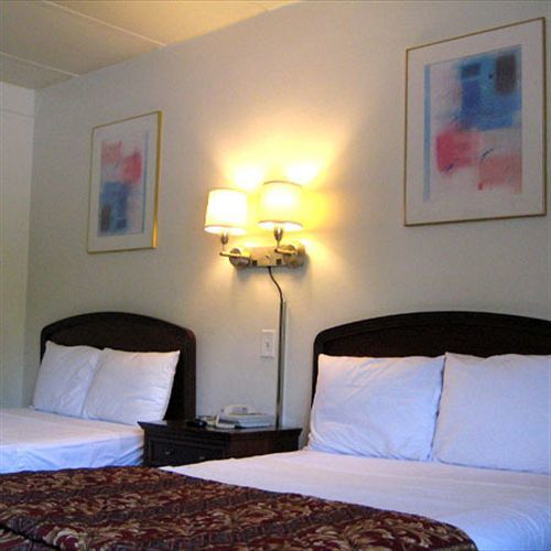Charlotte Express Inn Εξωτερικό φωτογραφία