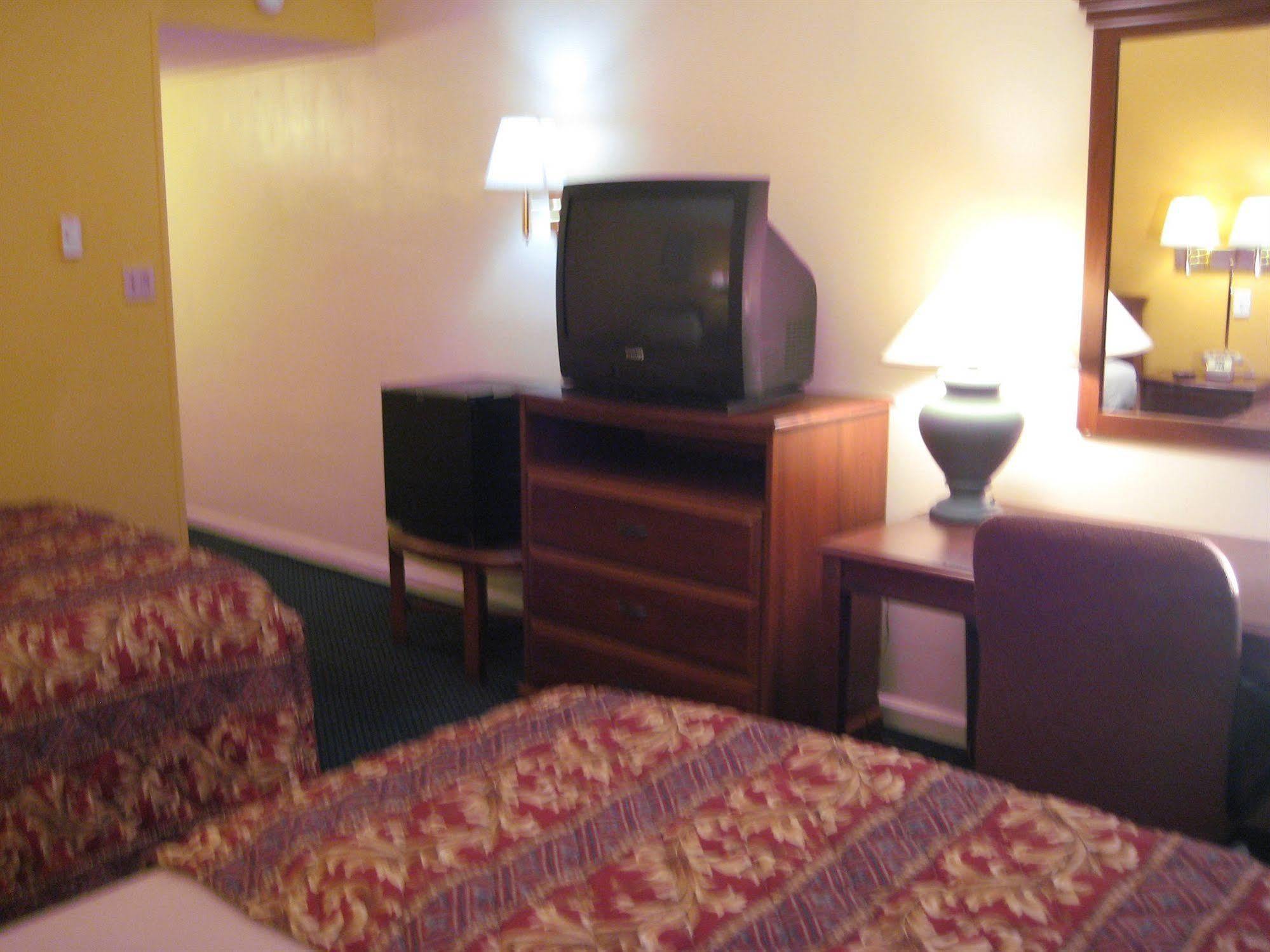 Charlotte Express Inn Εξωτερικό φωτογραφία